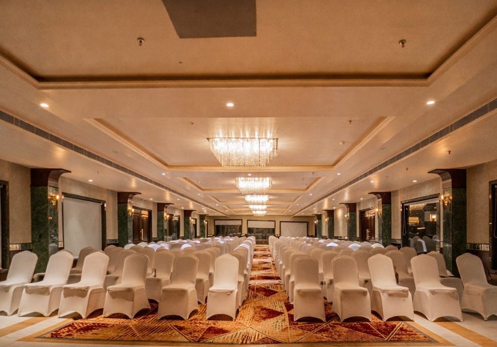 Amrutham Bagh banquet hall set for a corporate retreat